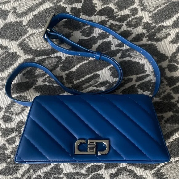 JW PEI Blue Quilted Purse / Clutch Elsa Front Flap Crossbody Bag - Picture 5 of 16